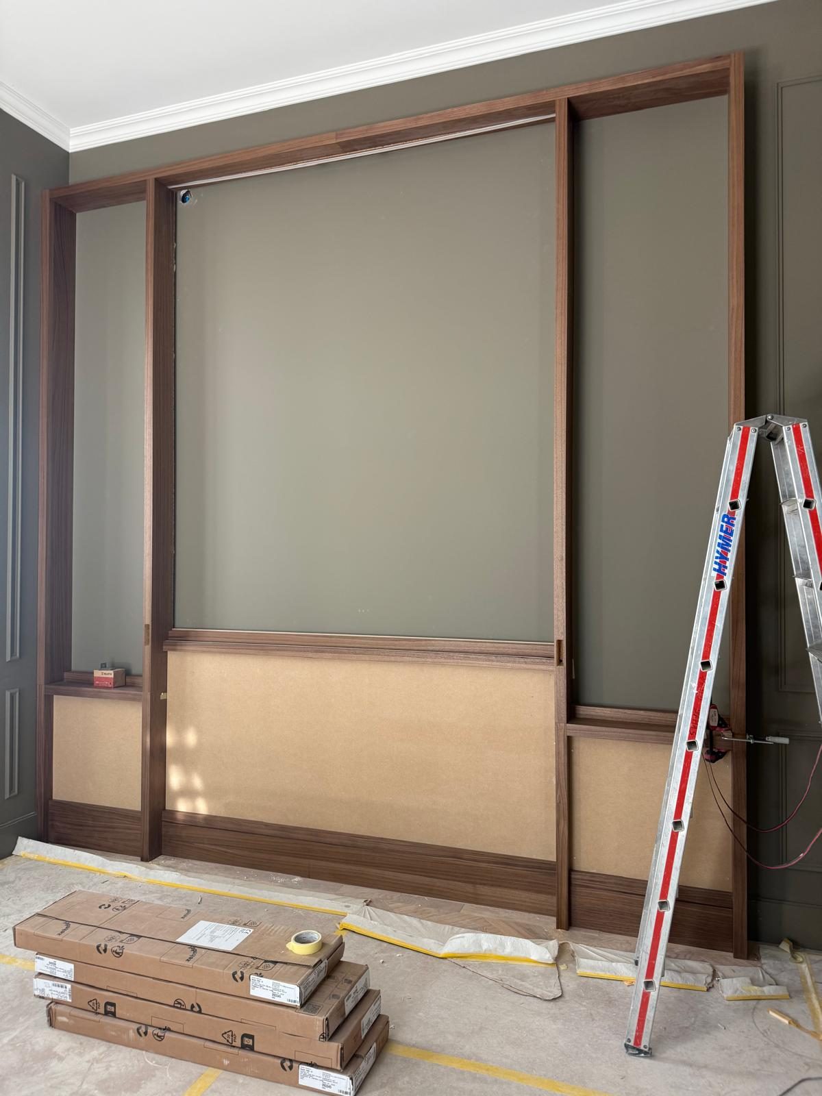 Habillage mural en bois sur-mesure